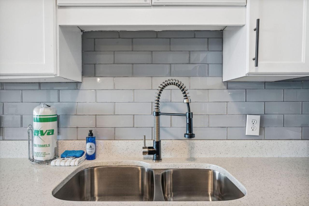 Eternal Waters At Laketown Wharf #1221 By Nautical Properties Vacation Rentals Panama City Beach Eksteriør bilde